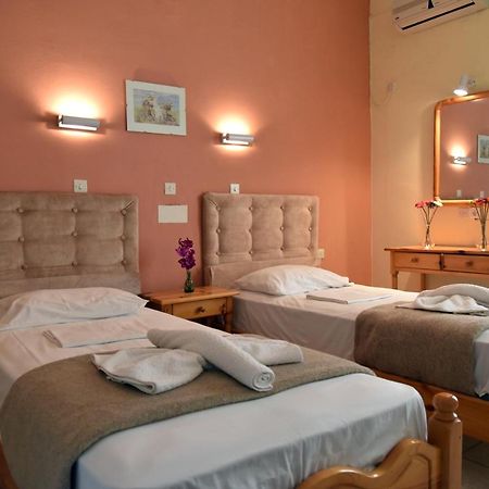 Anaxos Bay Rooms & Apartments Екстериор снимка